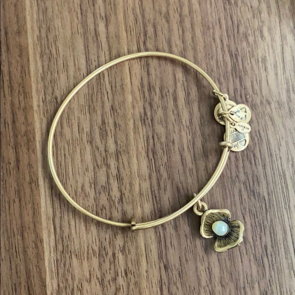 Oyster Pearl Alex and Ani Gold Bracelet